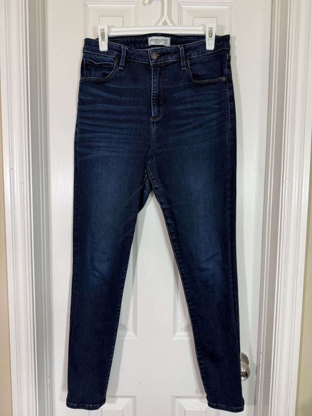 Abercrombie & Fitch Curve Love High Rise Super Skinny Jeans Size 30/10R
